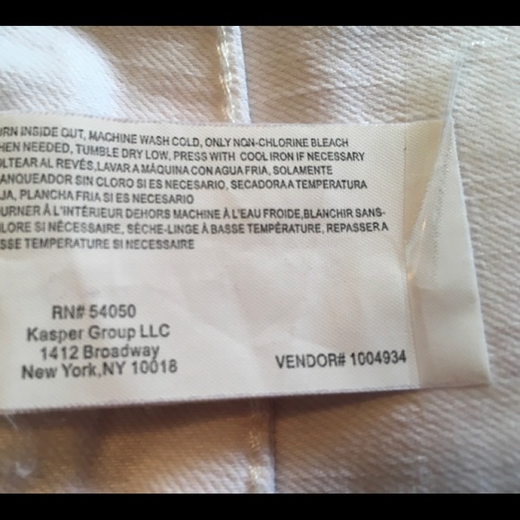 Pappagallo white ankle jeans w/scallops/embroidery at leg bottom.Sz 8. Exc.cond. - Picture 11 of 12